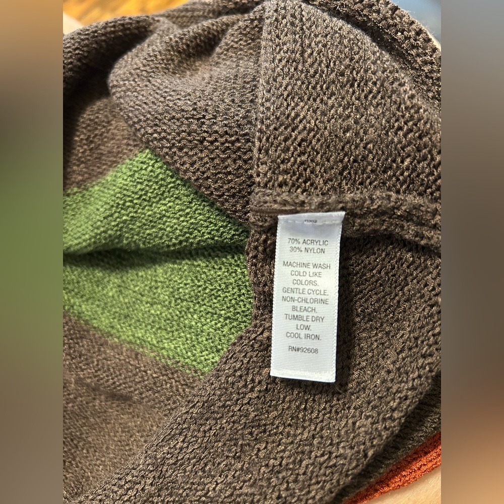 JW Style Sweater. Size S - Picture 4 of 4